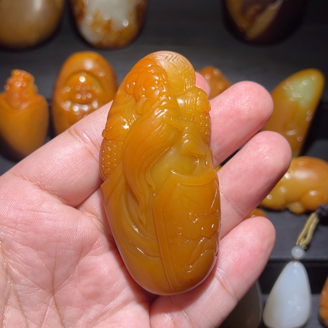 用***3和田玉未镶嵌颈饰