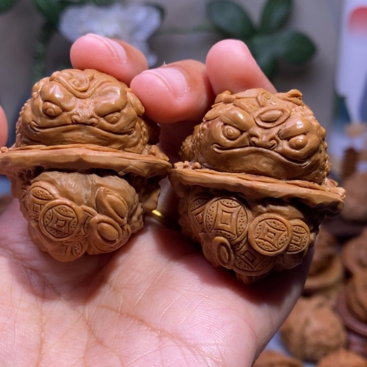 【闪购商品】核桃手串/手链简*单面金蟾