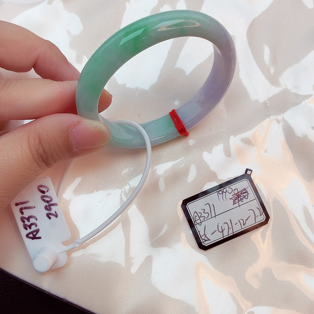 翡翠手镯未镶嵌天然缅甸翡翠A货