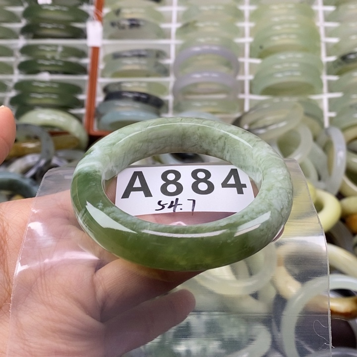 (***开蛇纹石玉未镶嵌手镯