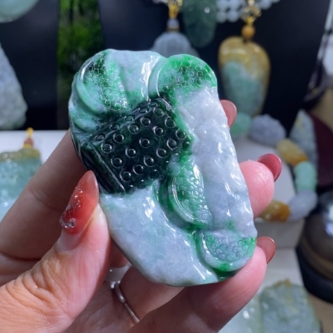 【闪购商品】颈饰未镶嵌翡翠八破