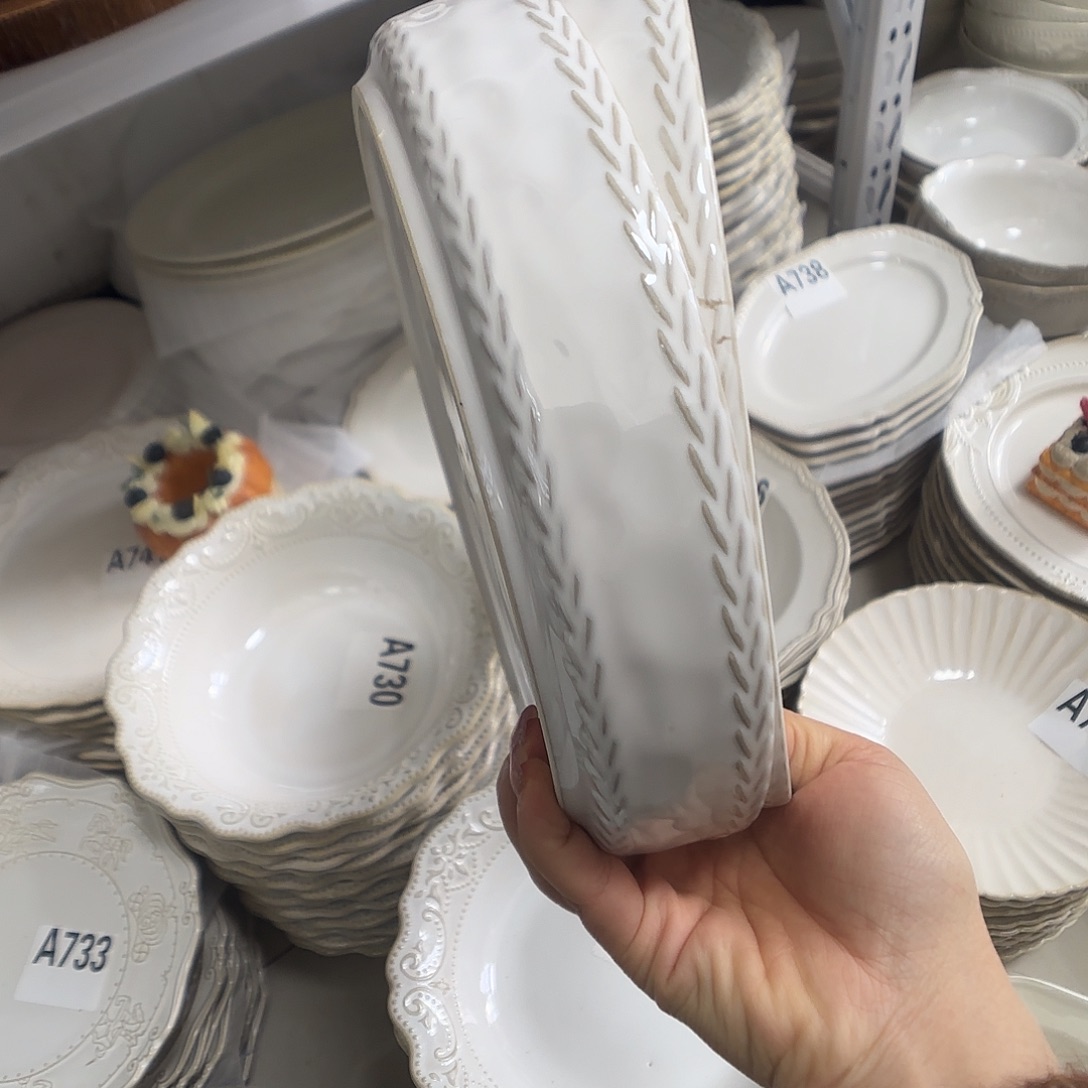 瓷片瑕疵特价陶瓷深盘