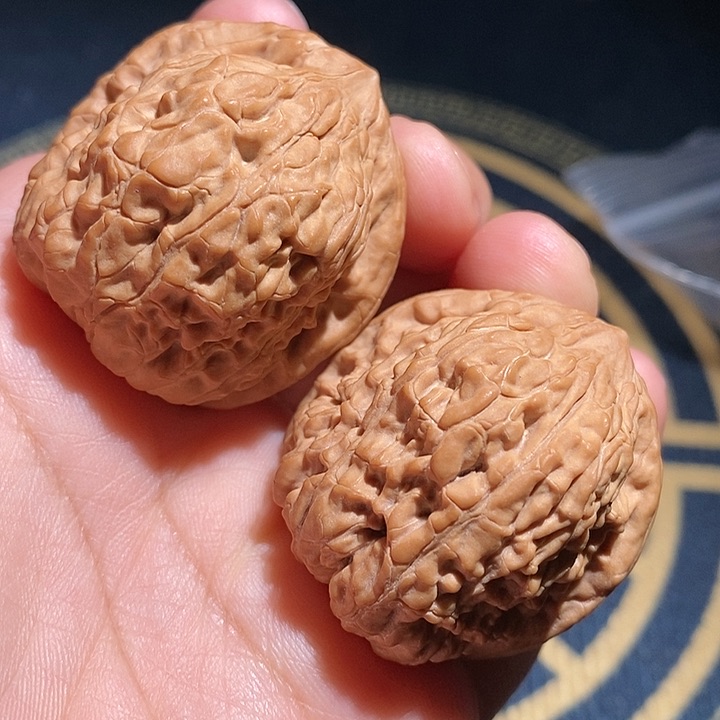 【闪购商品】文玩核桃吊坠金钱豹