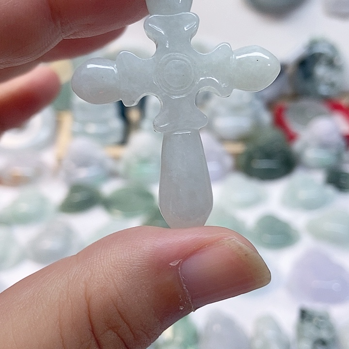 颈饰未镶嵌翡翠佛公