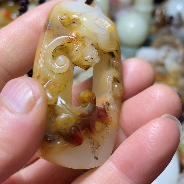 火***和田玉未镶嵌挂件