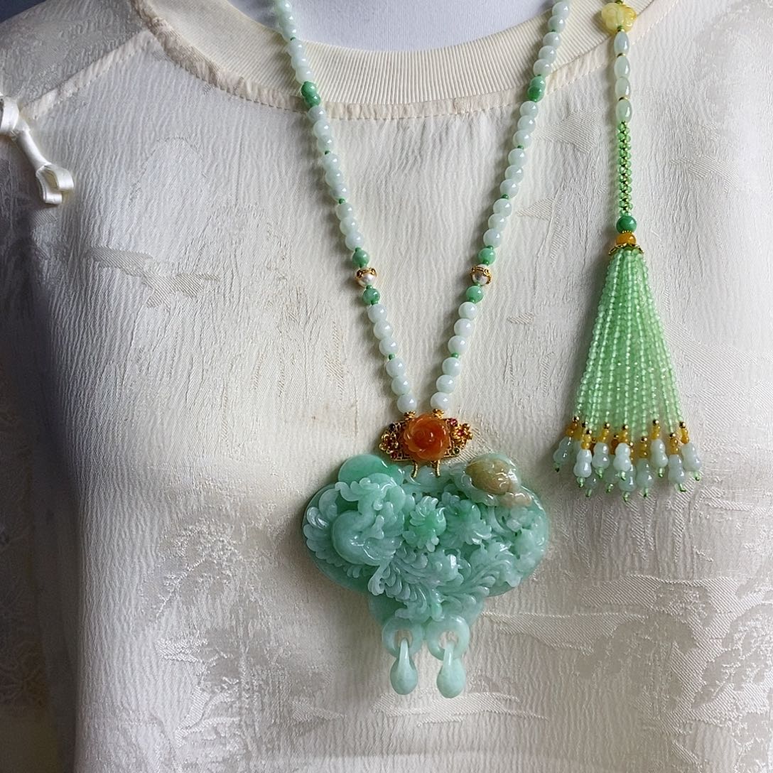 吊坠(赠链)未镶嵌翡翠