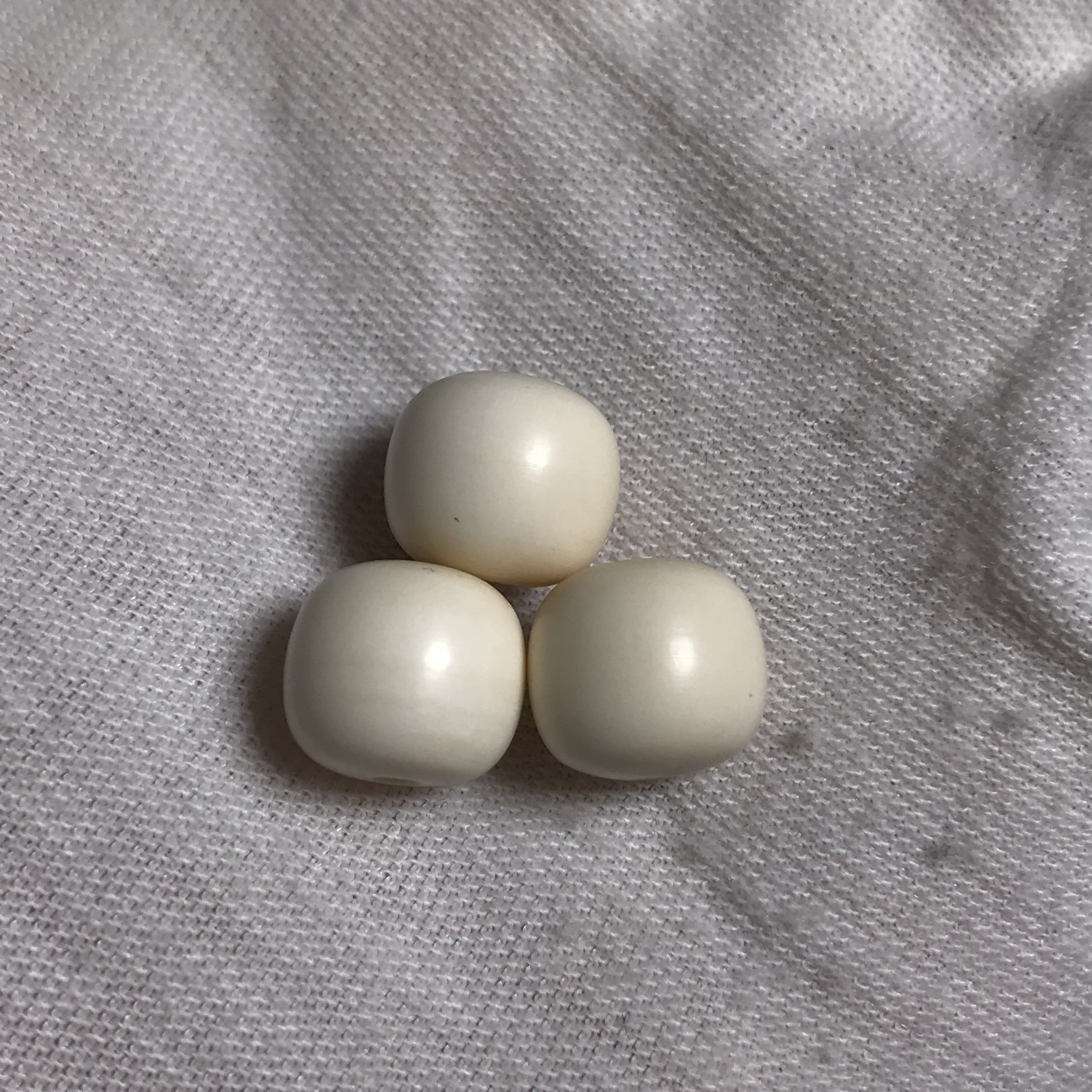 B121613 只做天然猛犸牙 老型桶珠套装  约直径10*对孔9mm