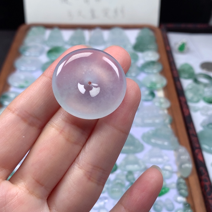 颈饰未镶嵌翡翠高冰平安扣