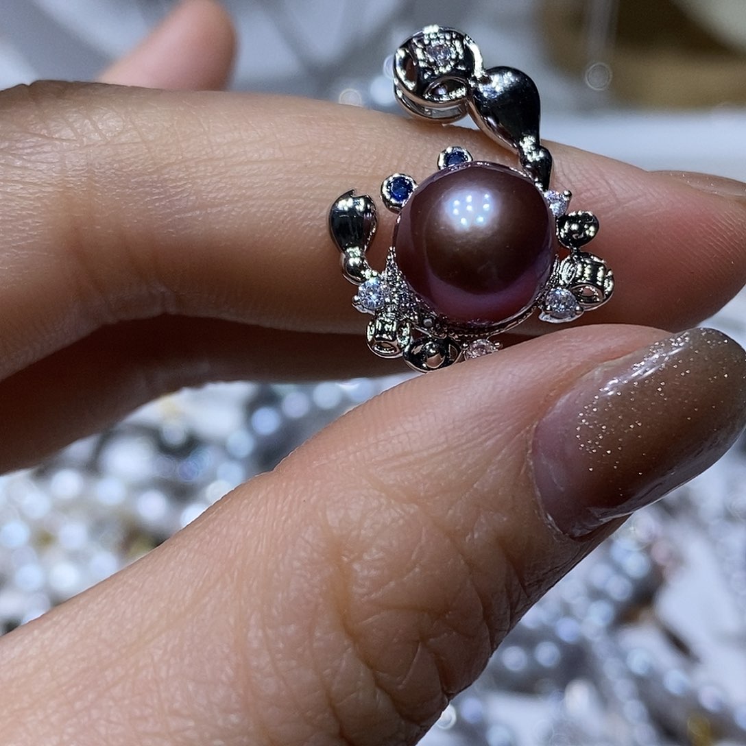 淡水珍珠吊坠未镶嵌