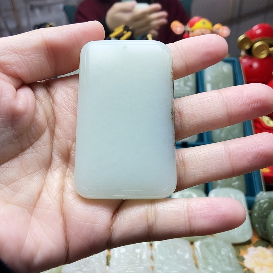 和田玉颈饰未镶嵌?****?