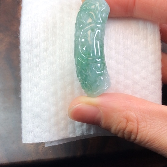 翡翠未镶嵌颈饰缅甸A货，每天下午1点半开播