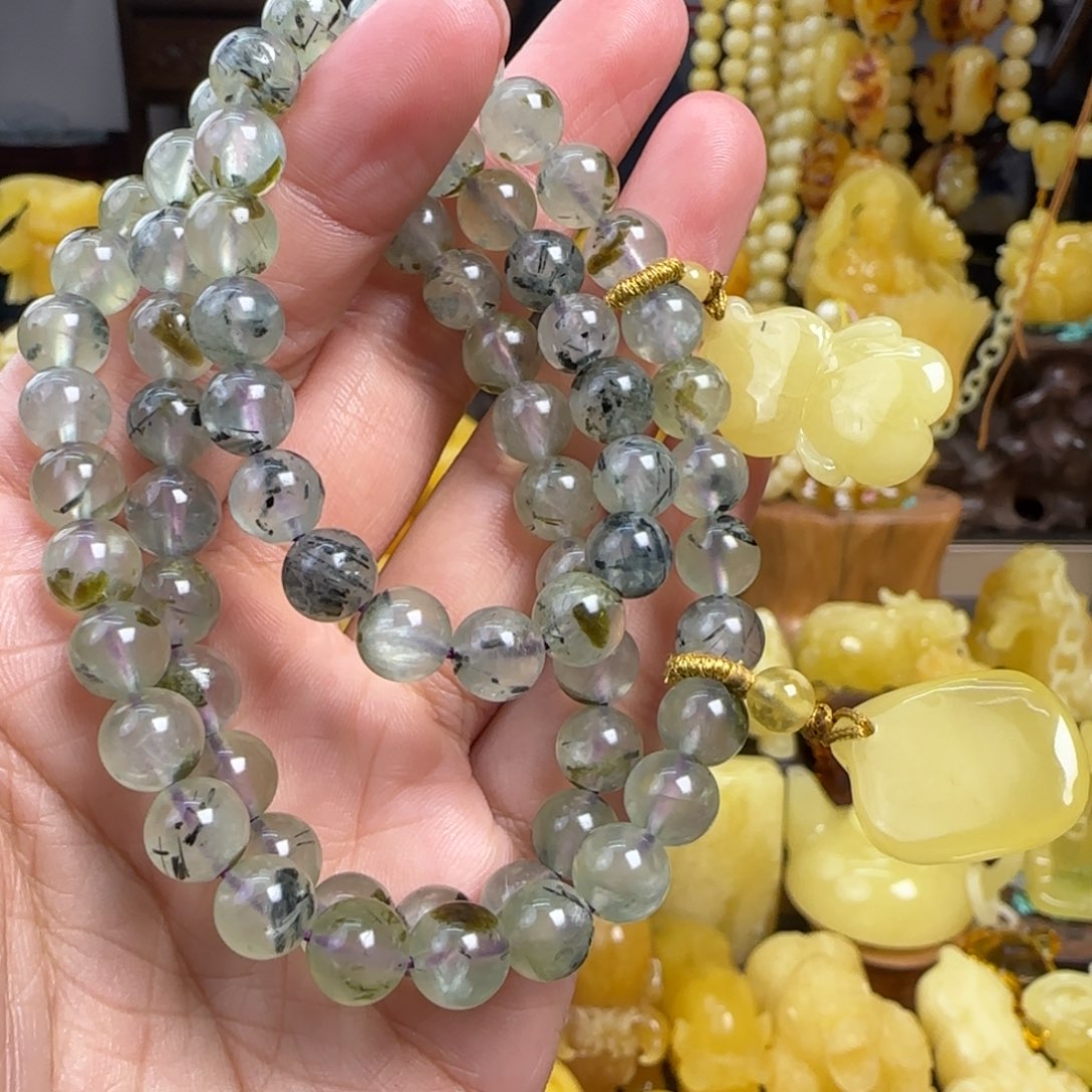 蜜蜡未镶嵌珠宝奇石