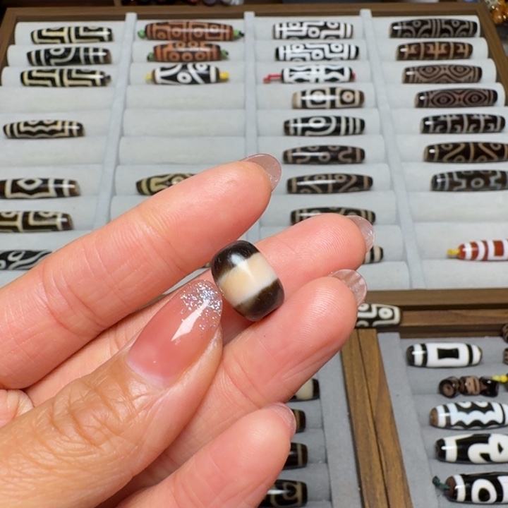 成***韩玛瑙/玉髓未镶嵌颈饰