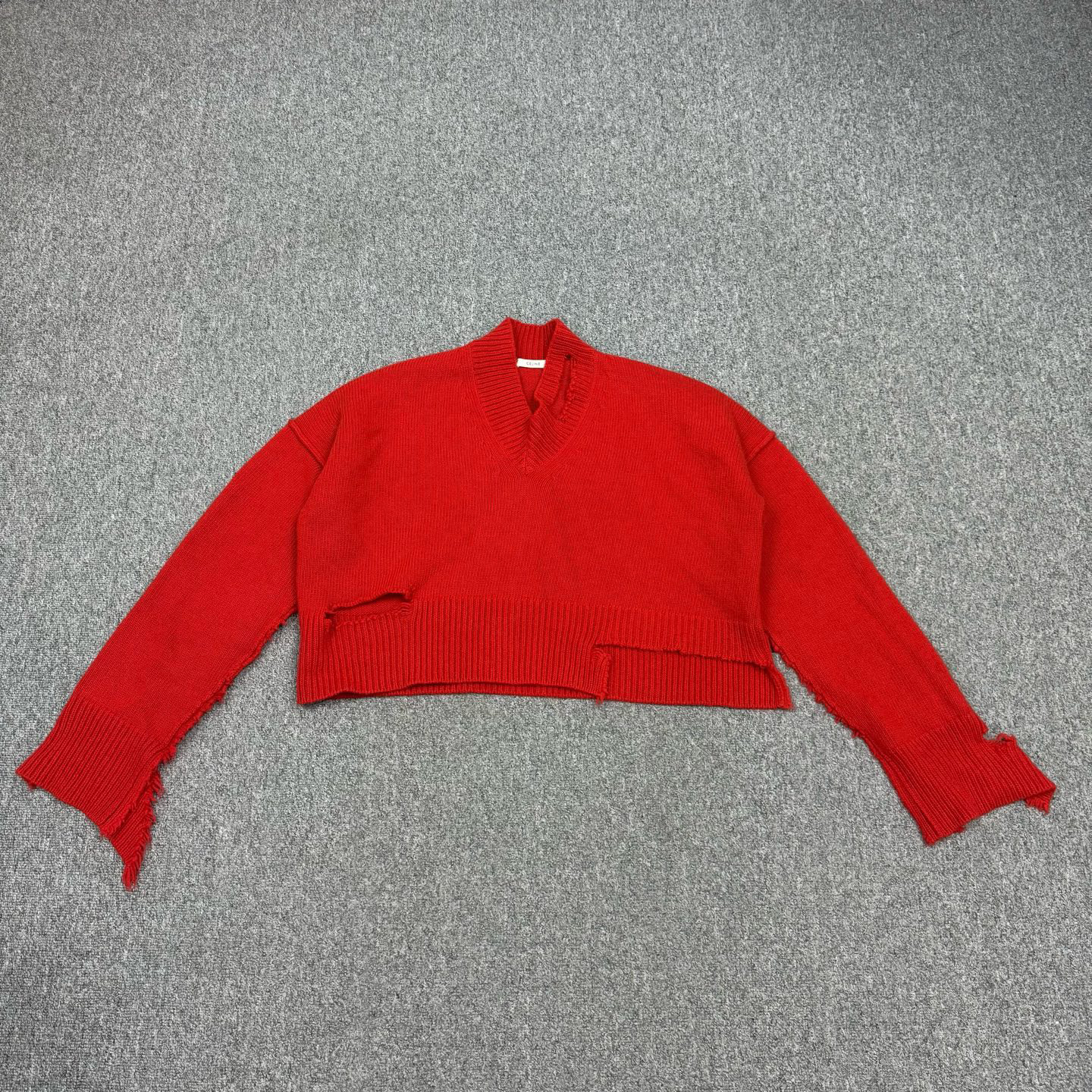 99新 Celine/思琳 16971165 nz 红色破洞撕边不规则针织毛衣 S码