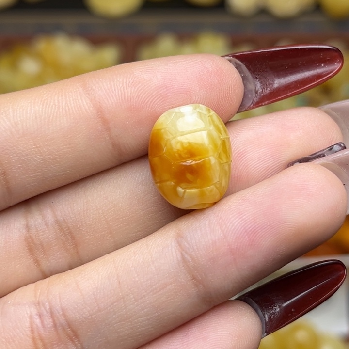 蜜蜡未镶嵌珠宝奇石满蜡白俏色富甲一方龟背配饰