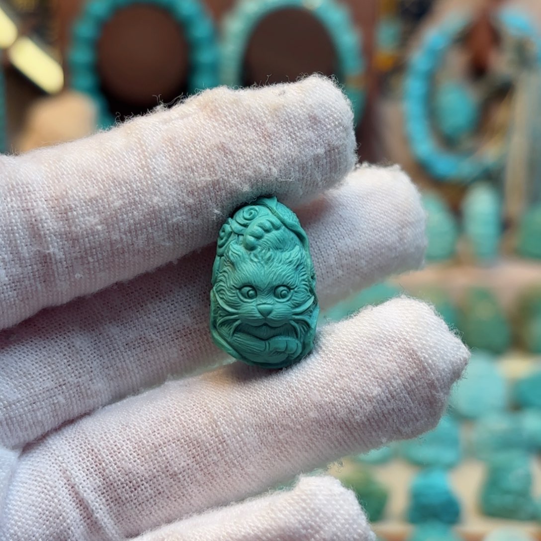 绿松石配饰未镶嵌