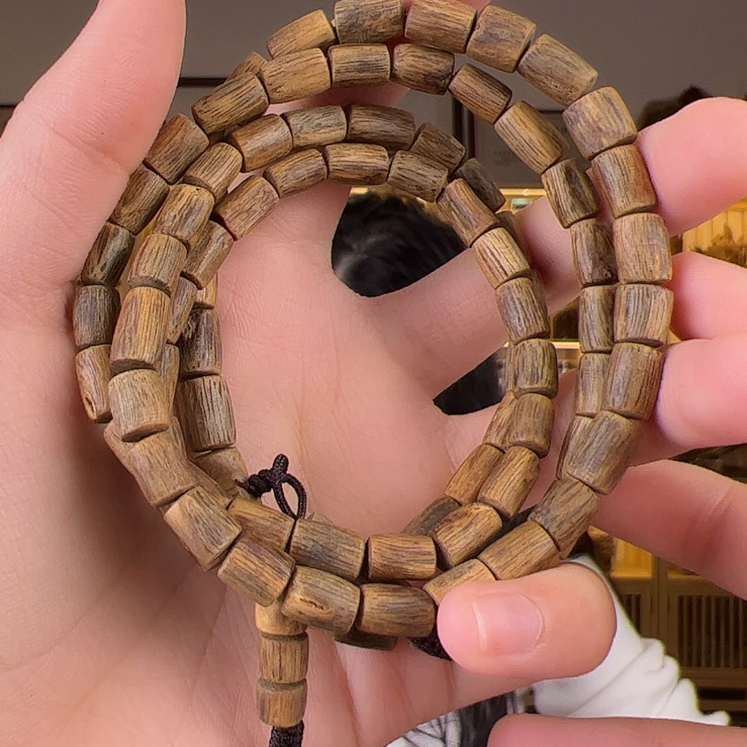 沉香木手串Z****理老白棋沉香手串21克