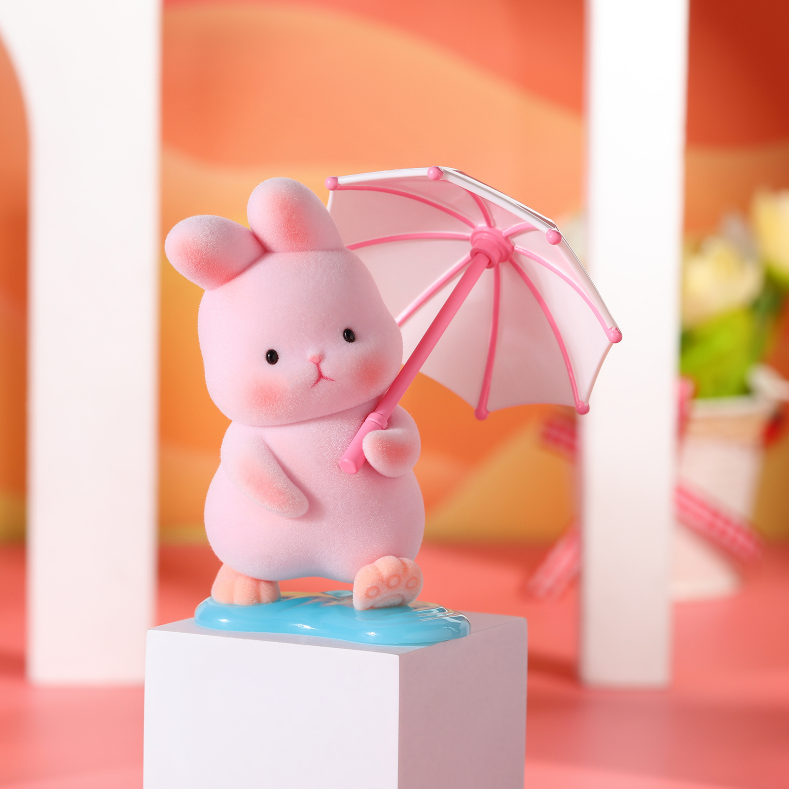 随机盲盒一个，浮袋随单发，没下单溜溜兔/萌猪随机发