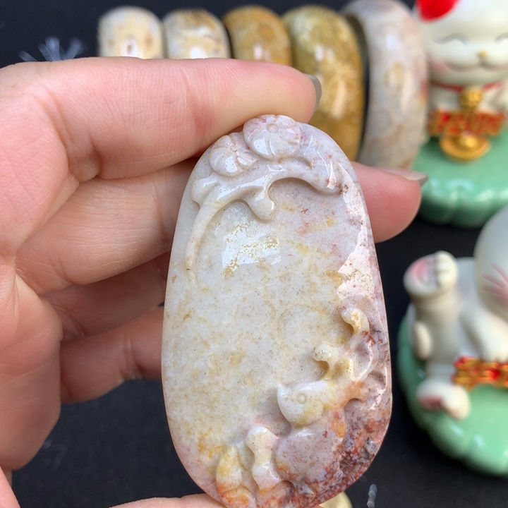 【闪购商品】硅化珊瑚（珊瑚玉）颈饰未镶嵌
