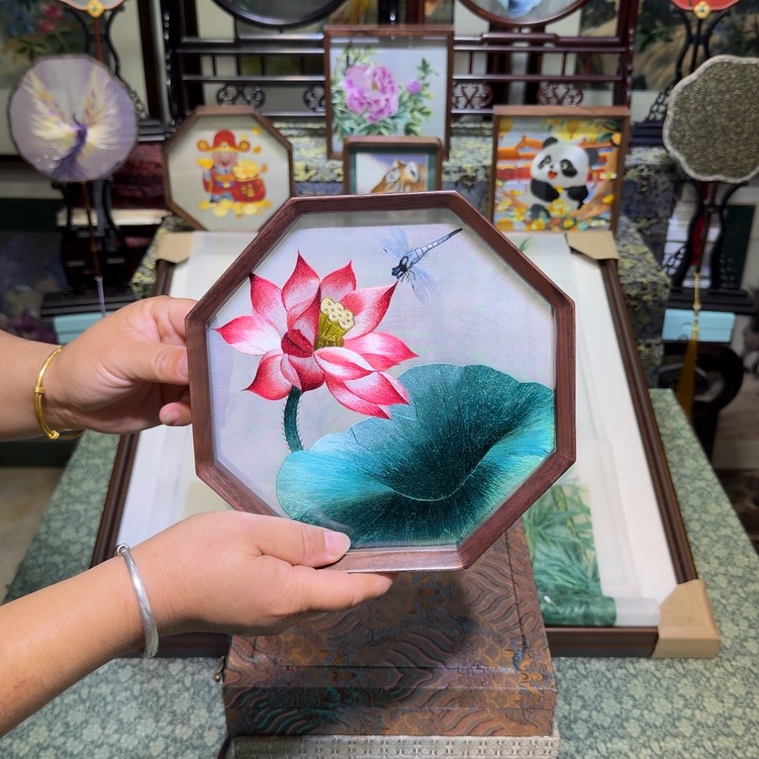 刺绣手工苏绣工艺制作技艺精湛