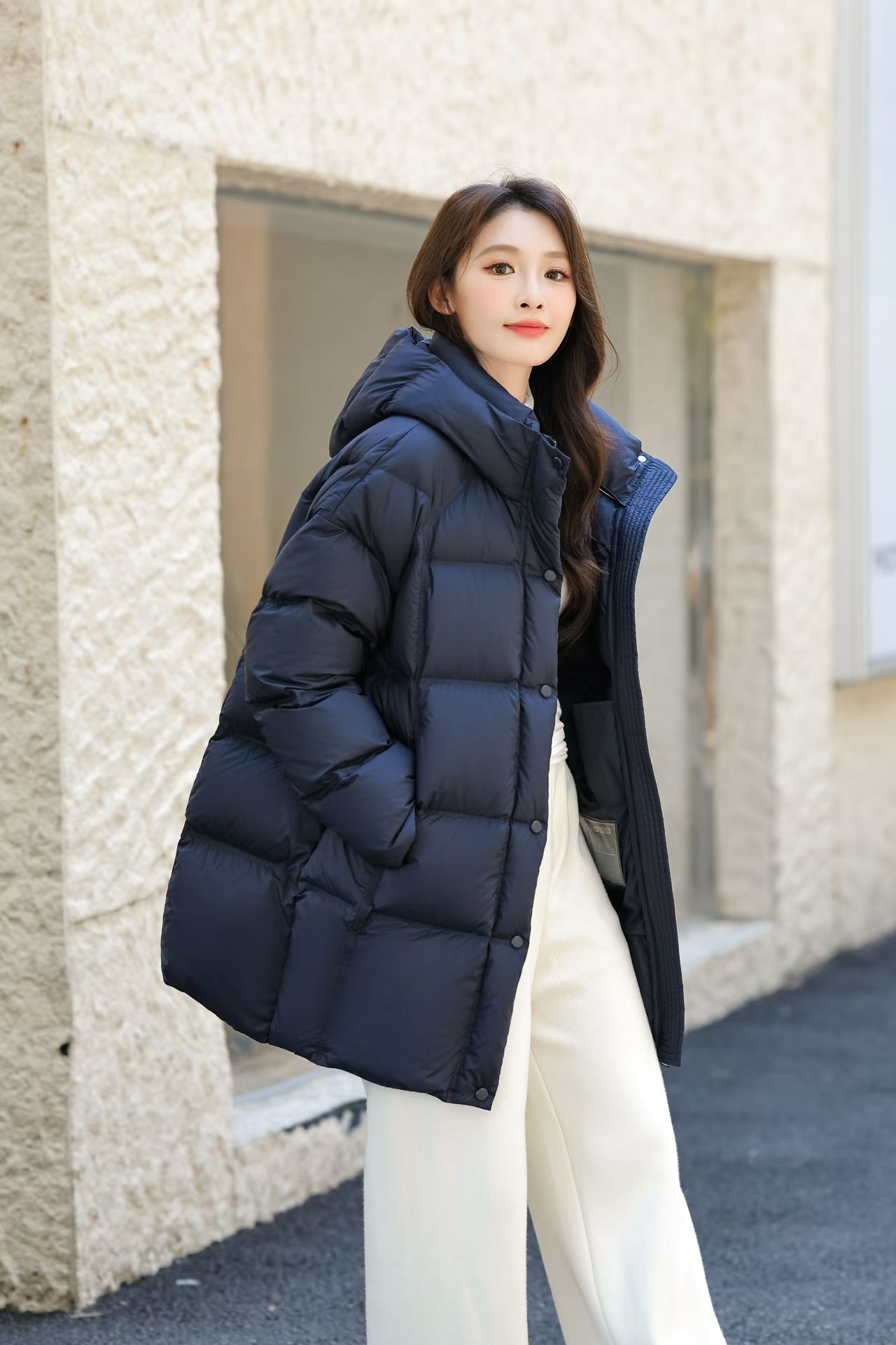 韩版连帽中长款90白鸭绒羽绒服女时尚宽松2025冬新款云朵泡芙6518