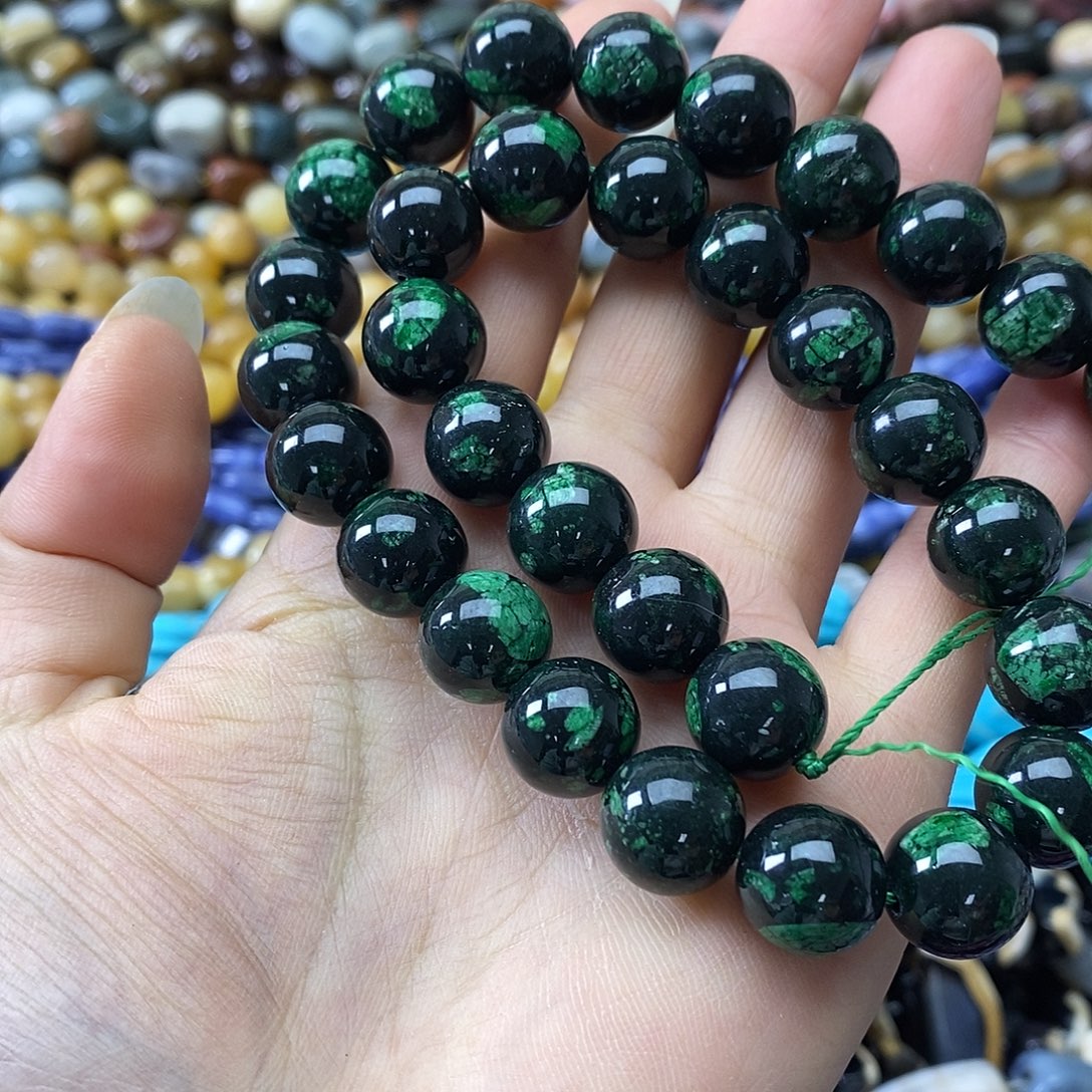 玛瑙/玉髓未镶嵌珠宝半成品卡十二左右三生石一条