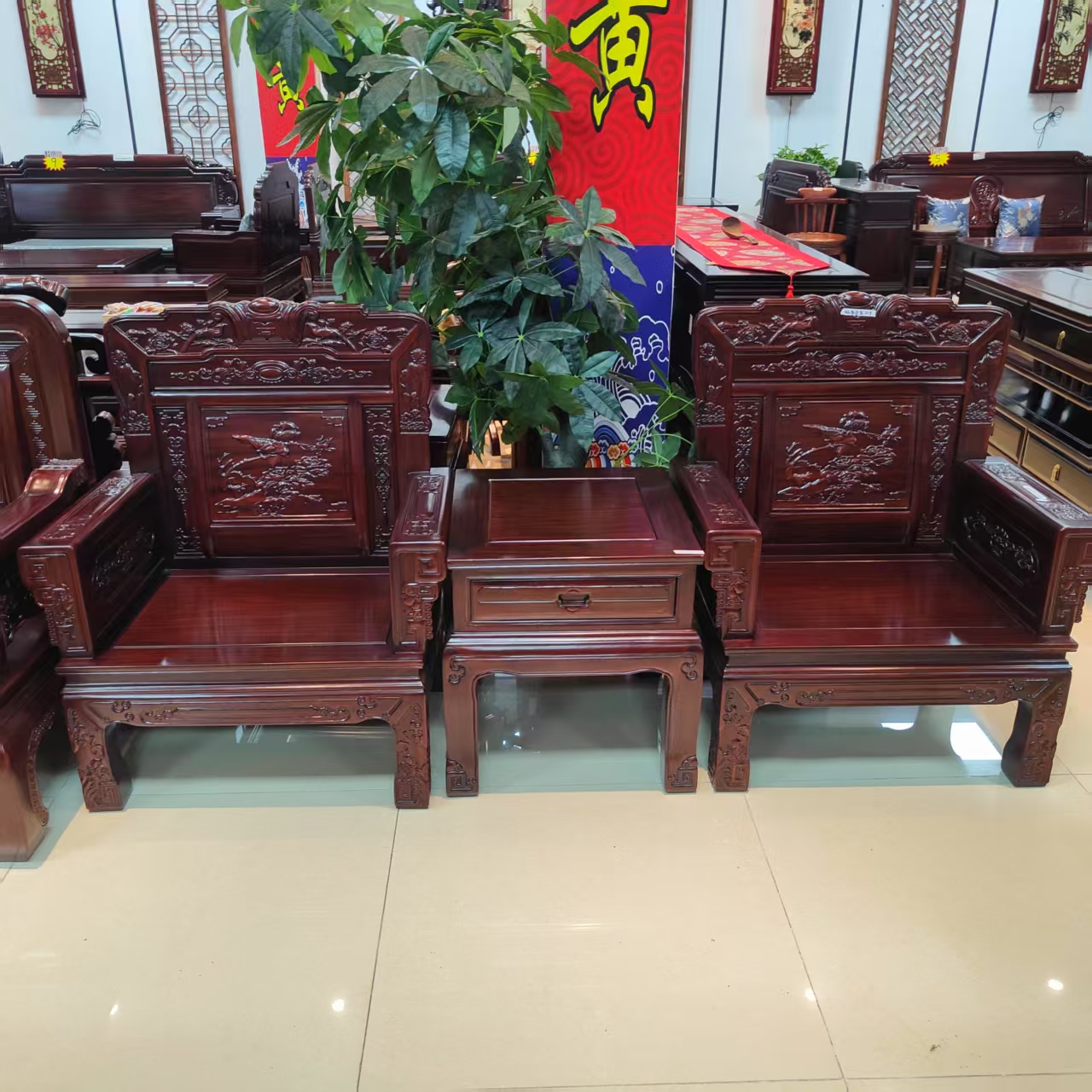 酸枝木 好事连连三件套占地尺寸：长2.3m宽70坐高40