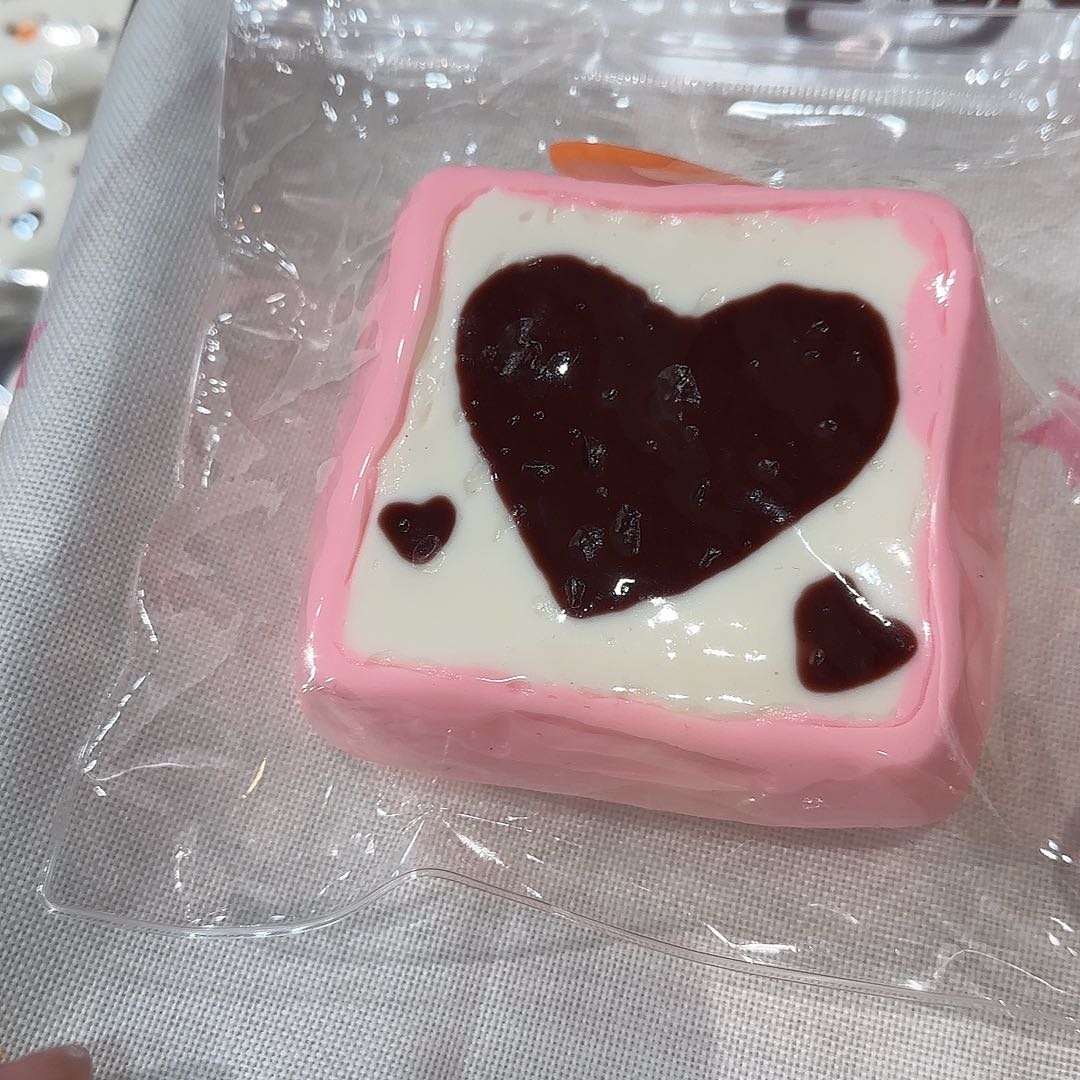 硅胶水感吐司清仓450克左右