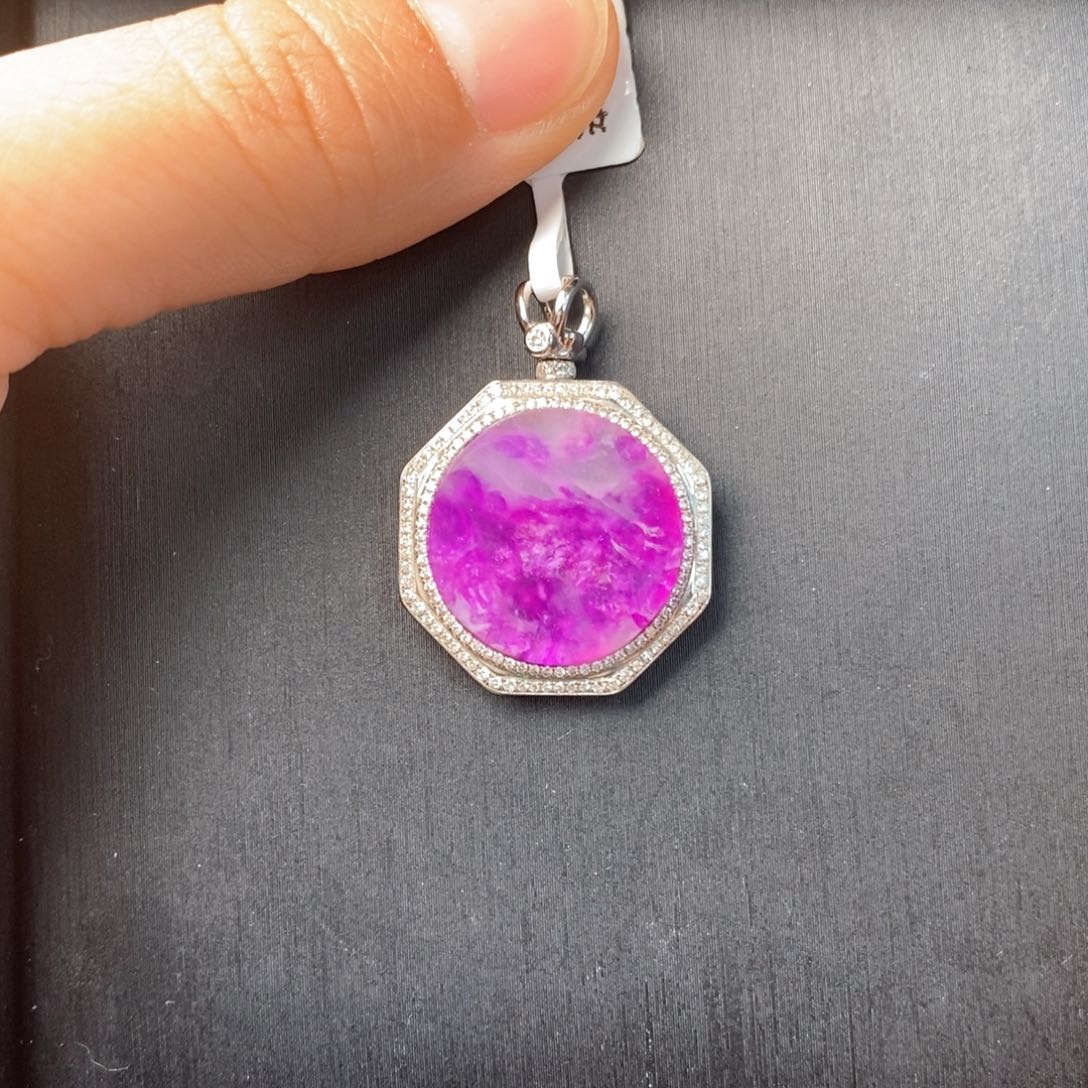 18K金镶嵌苏纪石（舒俱来）颈饰