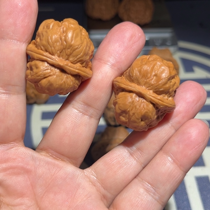 文玩核桃吊坠蛤蟆