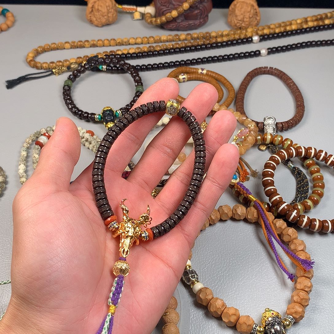 椰蒂吊坠。。。。。。。。。。。。