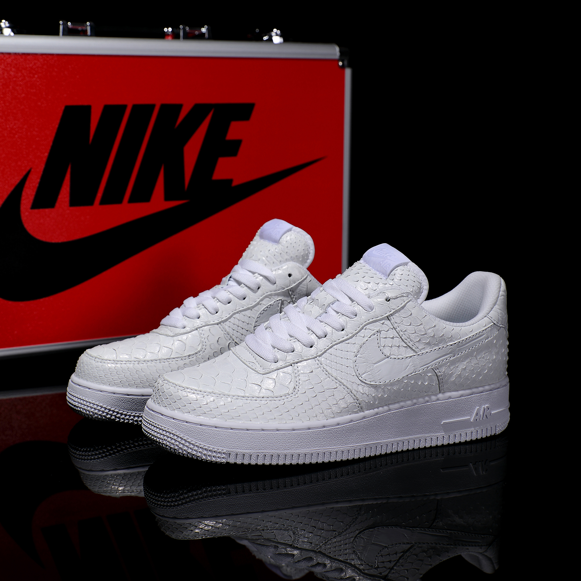 NIKE/耐克定制球鞋 空军一号 纯白 蟒蛇皮潮流时尚百搭潮鞋情侣款