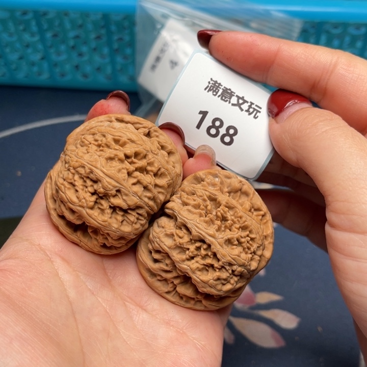 文玩核桃把件粗筋47.188