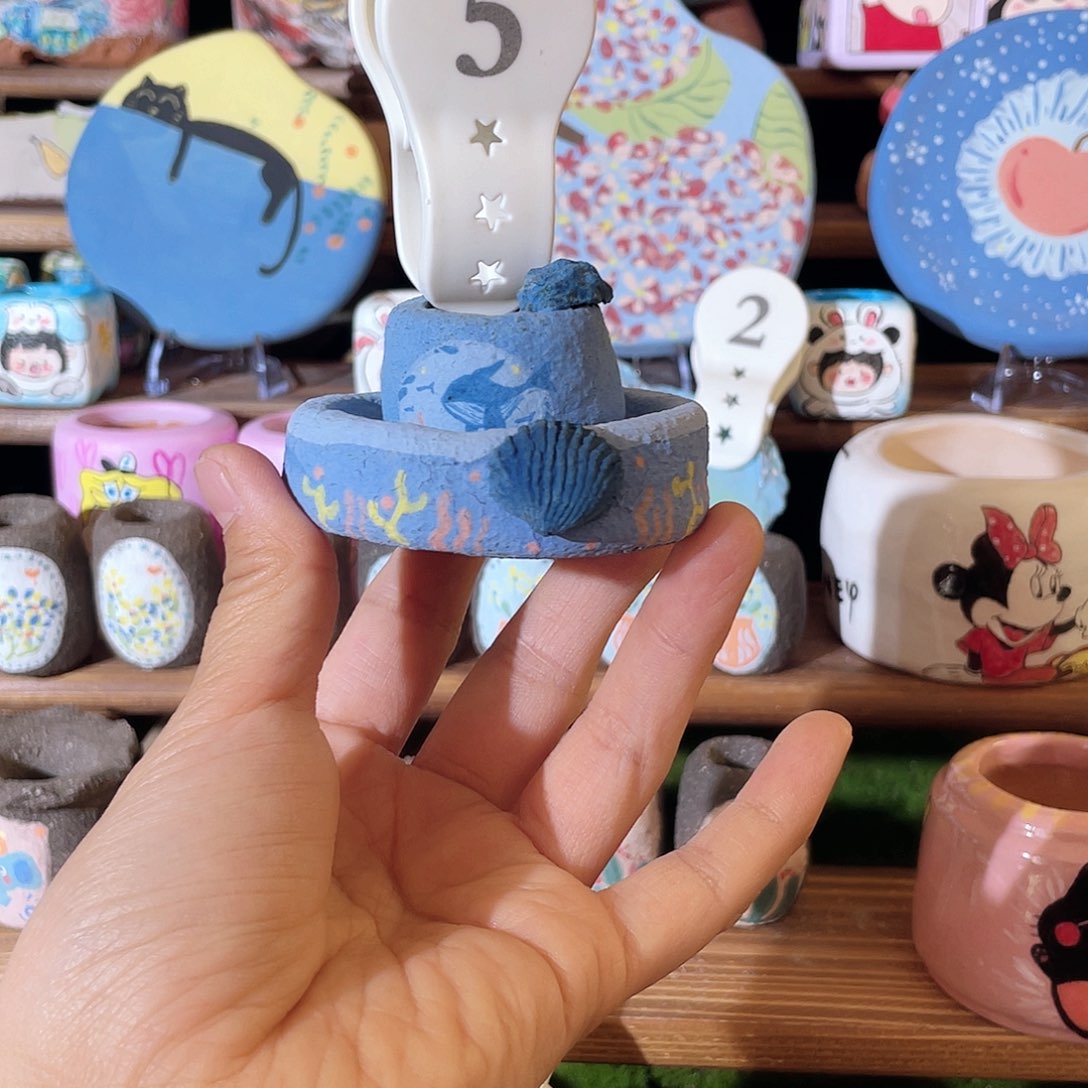 5…..手工手绘花盆