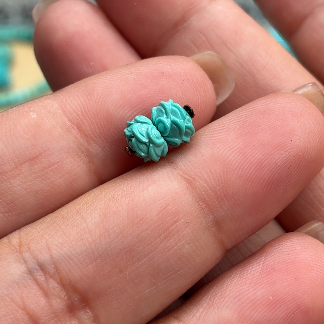 煎***熬绿松石未镶嵌珠宝奇石