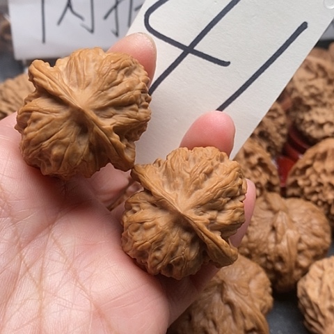 桃核吊坠40全品野狼