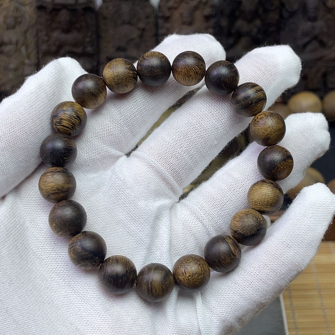 江***限沉香手串越南白奇………………