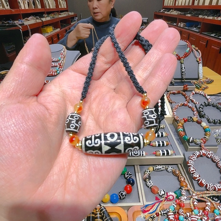 未镶嵌玛瑙/玉髓珠宝奇石