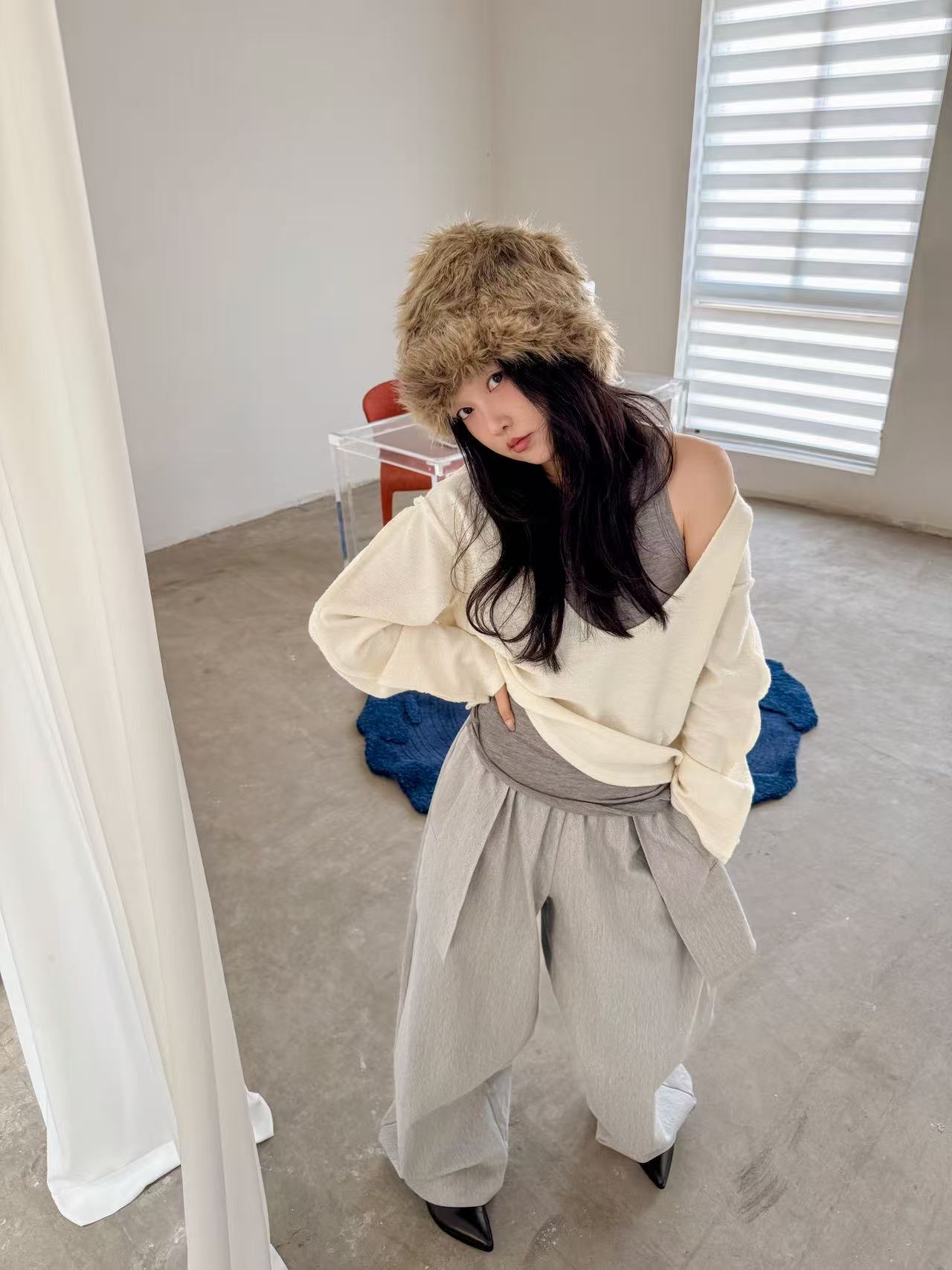 VICA VANESSA · 设计师品牌撞色两件套套头衫 VC74Z29/3322M