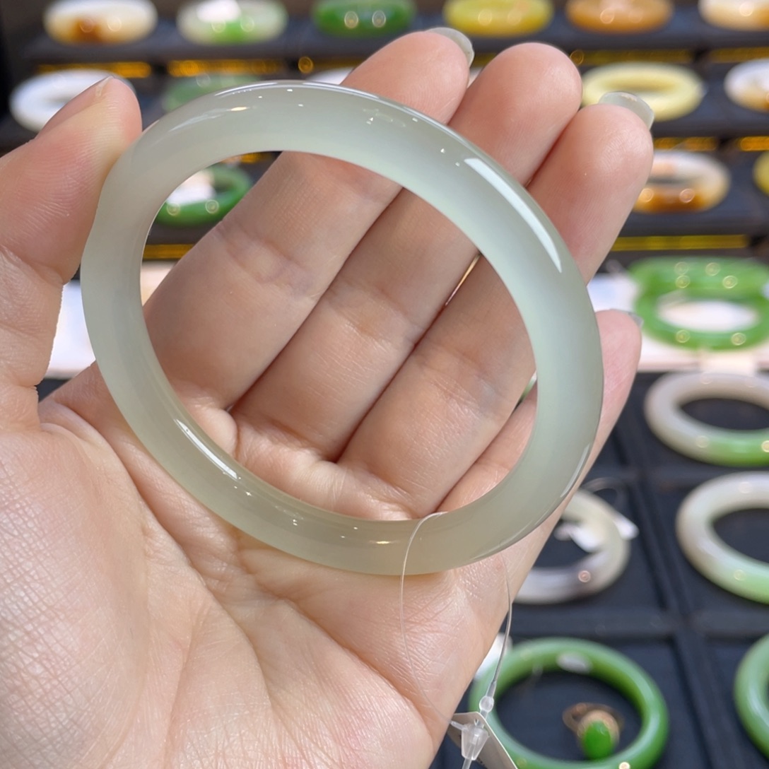 和田玉未镶嵌手镯玻璃底晴水手镯56