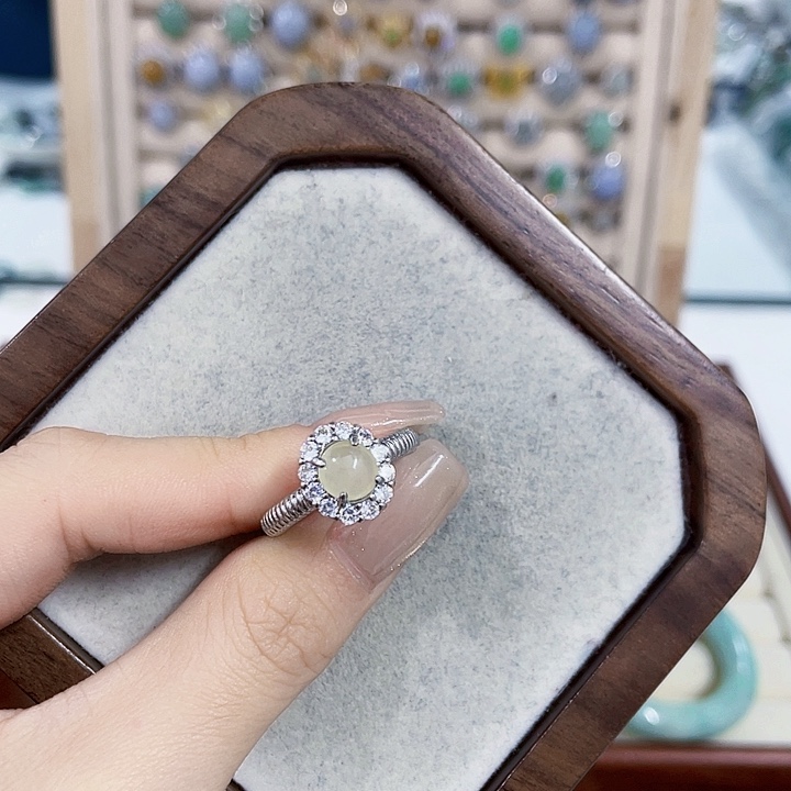 翡翠未镶嵌颈饰天然翡翠Ａ货