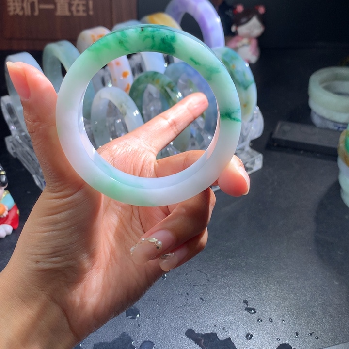定制翡翠手镯未镶嵌