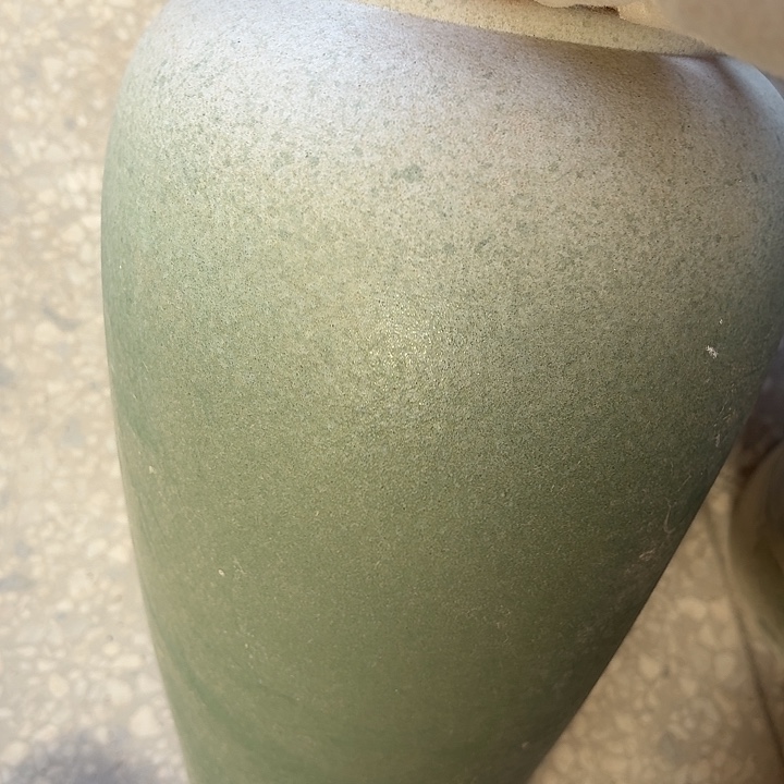 磨砂绿白渐变中号高27口径11