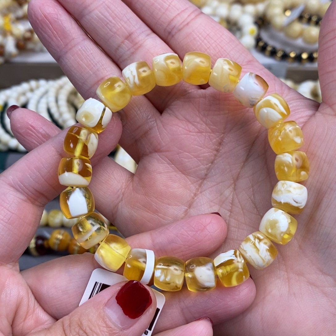 琥珀裸石未镶嵌金漆白直切手串10.2
