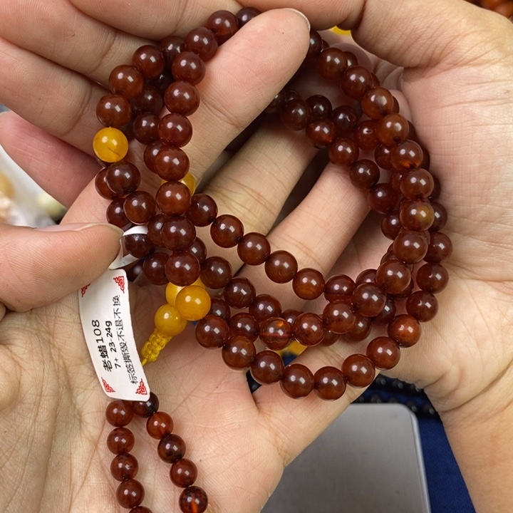 琥珀珠宝奇石未镶嵌