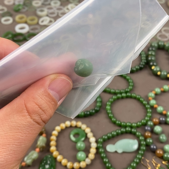 和田玉吊坠(不含链)未镶嵌馒****铺