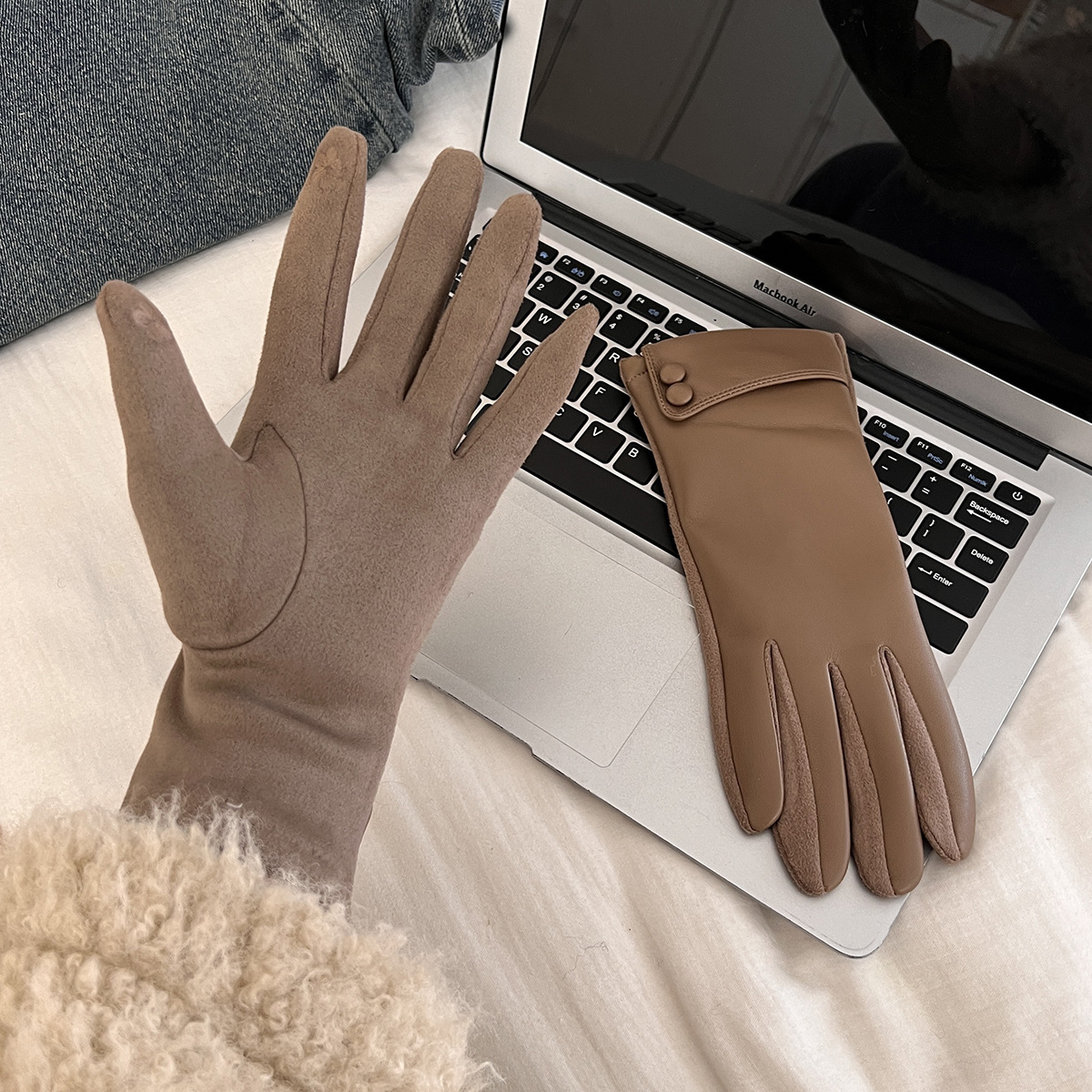 新款皮手套冬季女加绒加厚保暖防风防寒户外骑行开车五指触屏