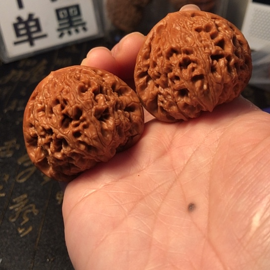 文玩核桃把件水龙纹46mm