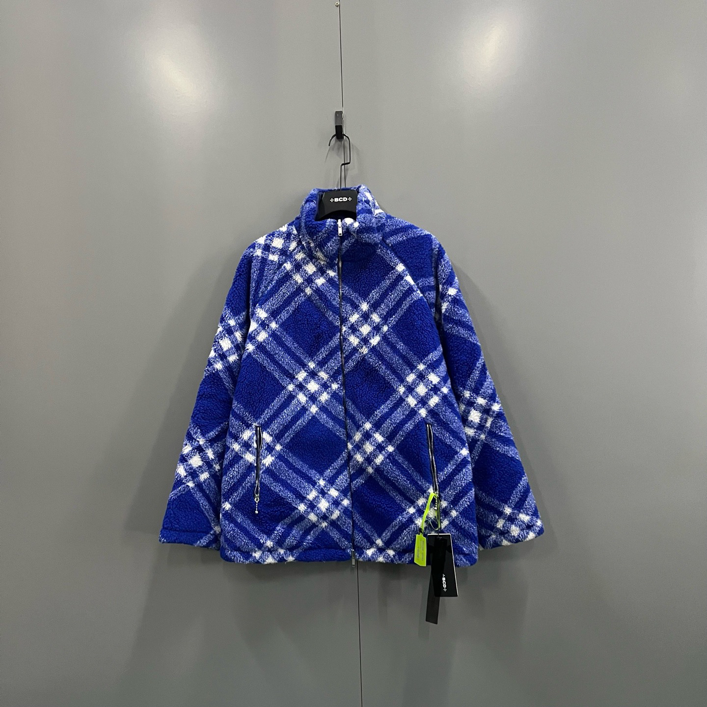 95新 BURBERRY/博柏利 jp1224 格纹摇粒绒双面外套 46码 610250
