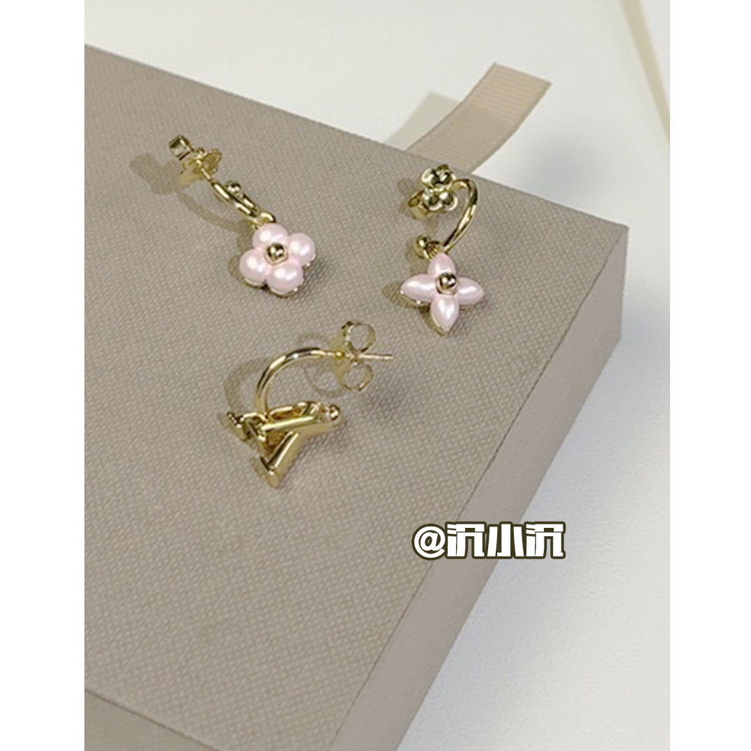 铜合金耳饰 【小粉花卉耳环L56】精工版本字母气质甜美百搭耳钉